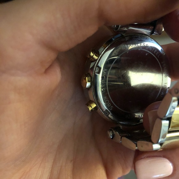 Michael Kors Watch - Picture 3 of 4